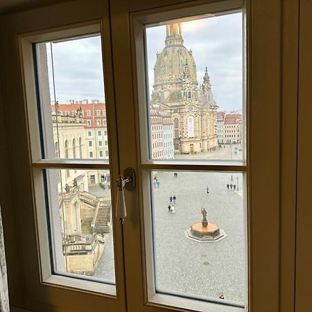 Exklusives Apartment Mit Einmaligem Blick Zur Frauenkirche - Parkplatz Kostenfrei Dresda Esterno foto
