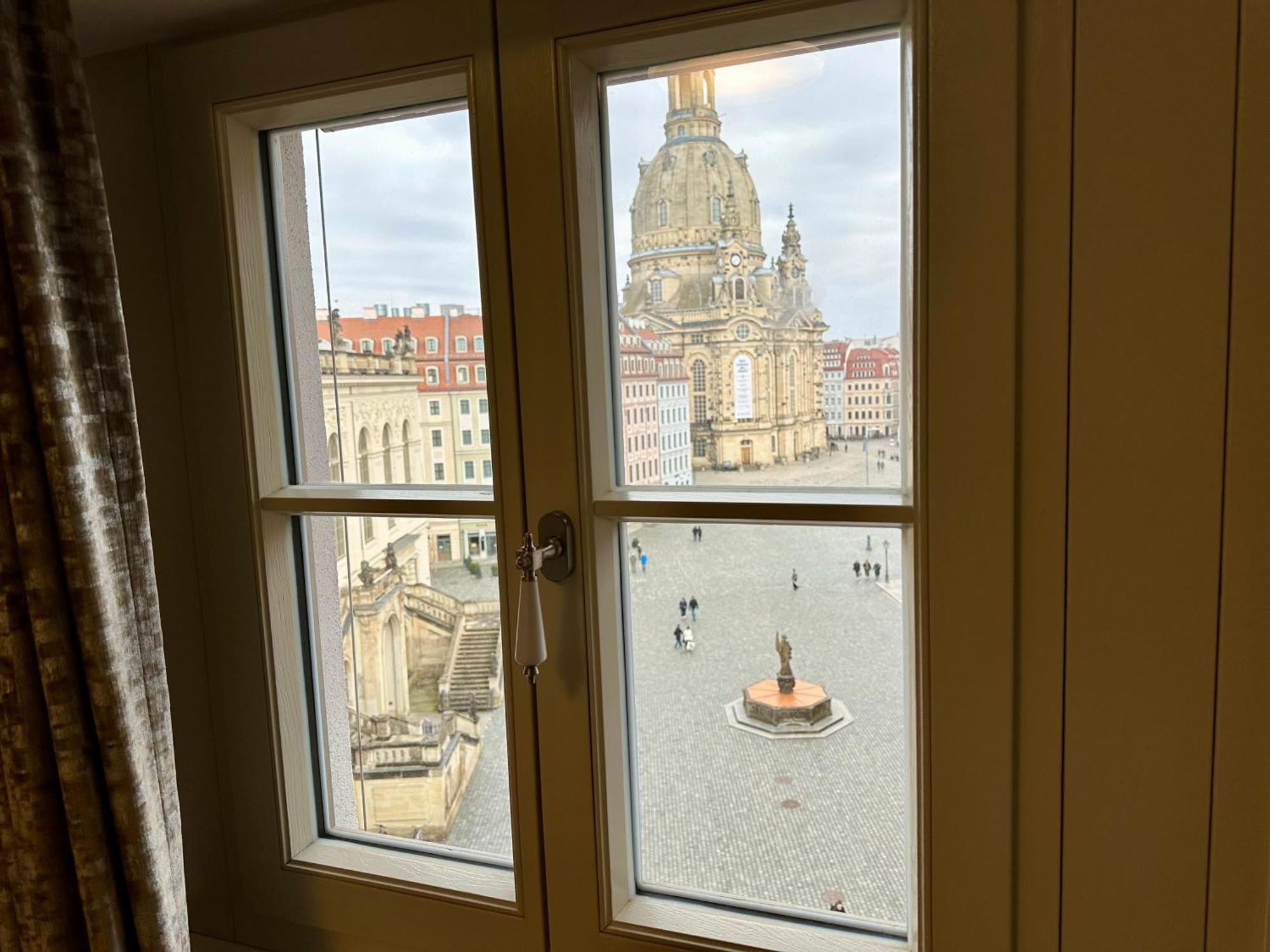 Exklusives Apartment Mit Einmaligem Blick Zur Frauenkirche - Parkplatz Kostenfrei Dresda Esterno foto